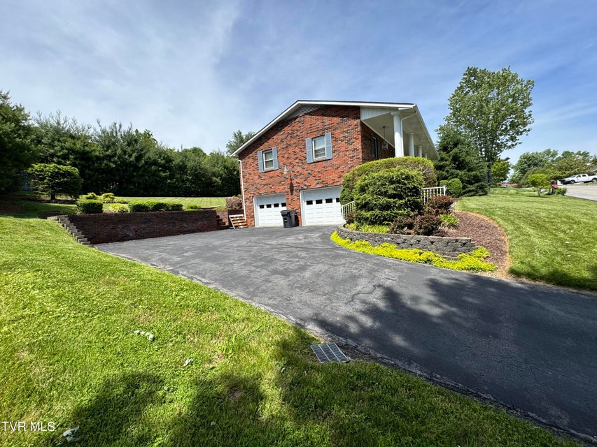 Photo #12: 125 Amhurst Lane