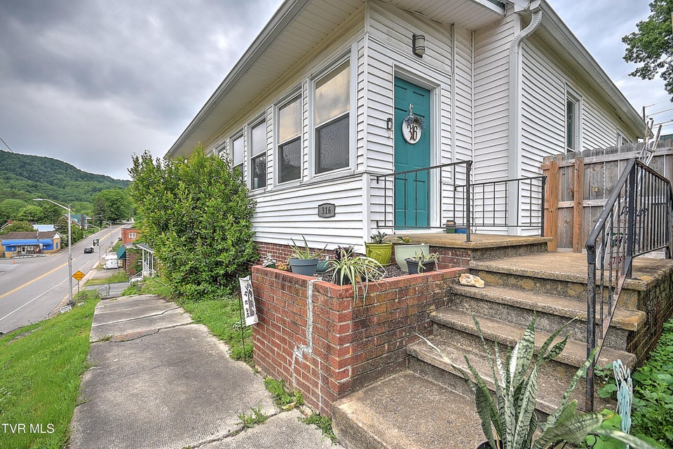 Photo #3: 316 Jackson Street