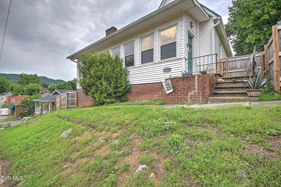 Photo #5: 316 Jackson Street