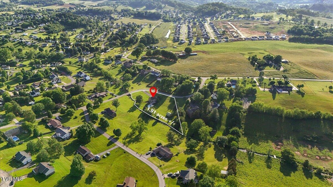 Photo #3: 124 Highland Hills Drive