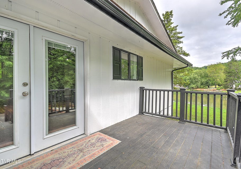Photo #4: 28 Kingsbridge Street
