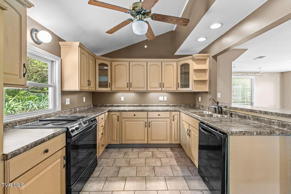 Photo #10: 1121 Settlers Ln