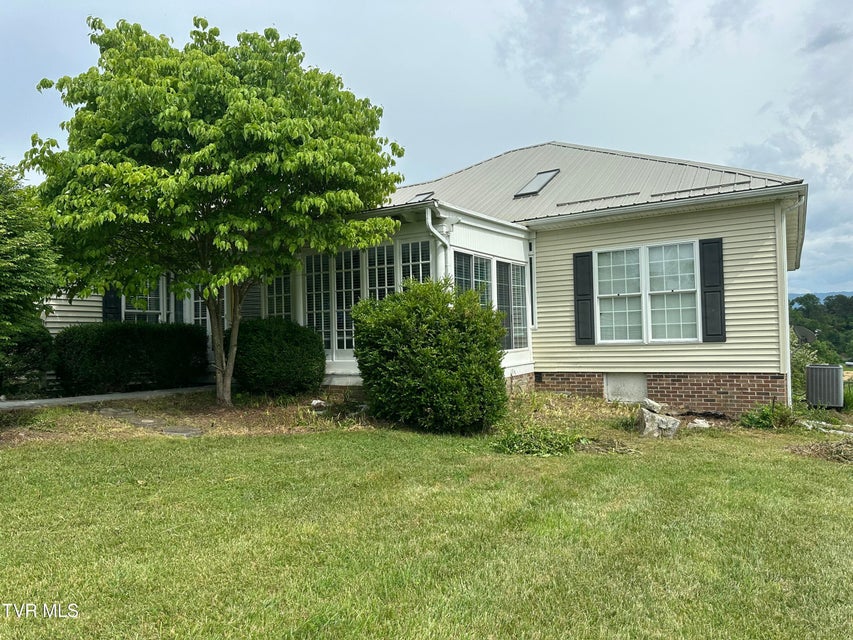Photo #5: 390 Springdale Drive