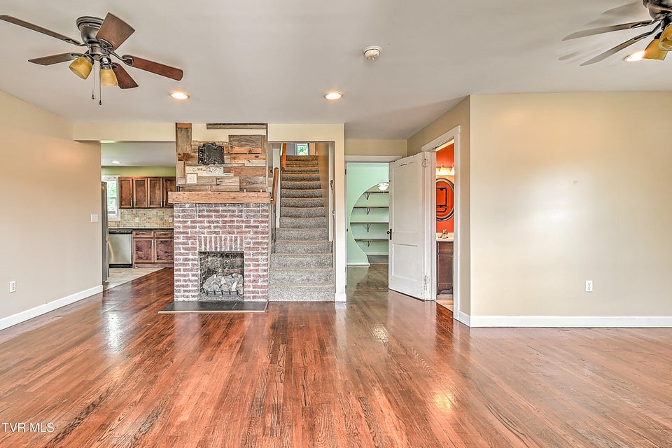 Photo #6: 1401 Burgie Street
