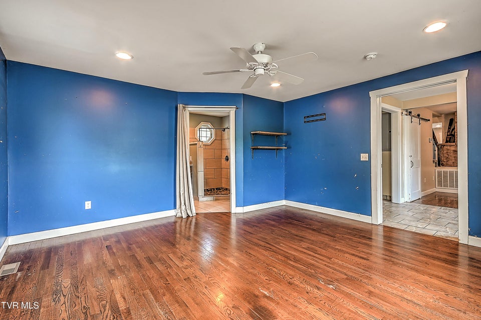 Photo #29: 1401 Burgie Street