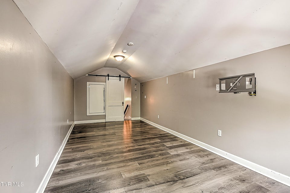Photo #35: 1401 Burgie Street