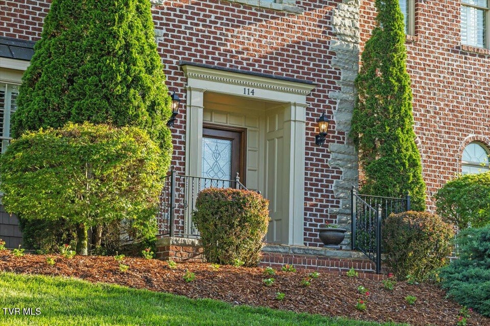 Photo #5: 114 Highland Gate Drive