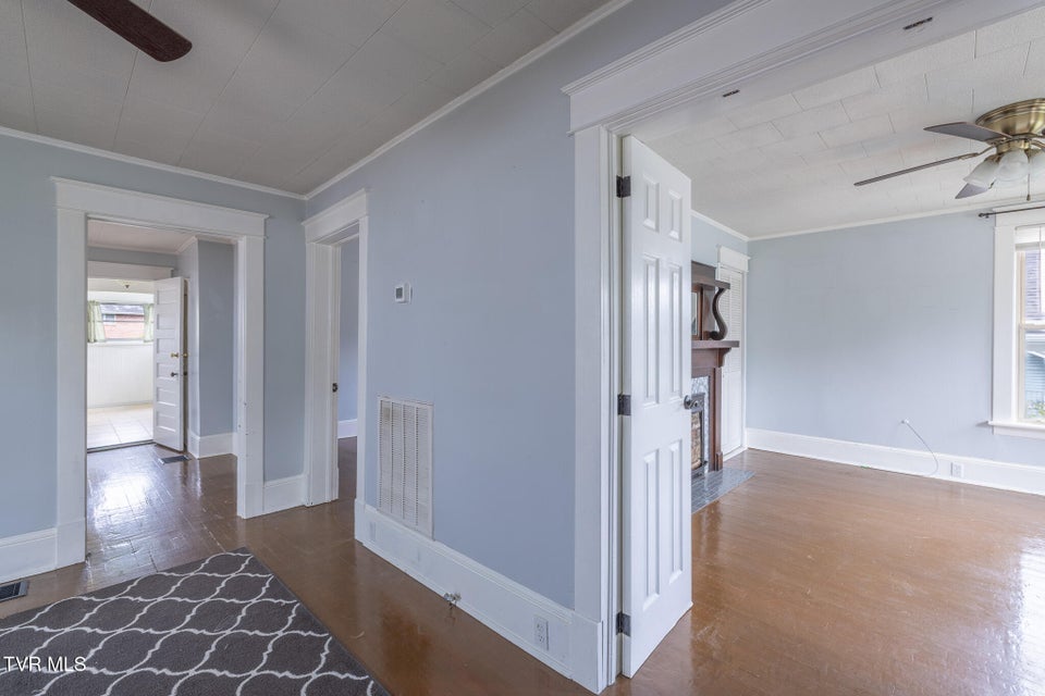 Photo #2: 316 Delaware Street