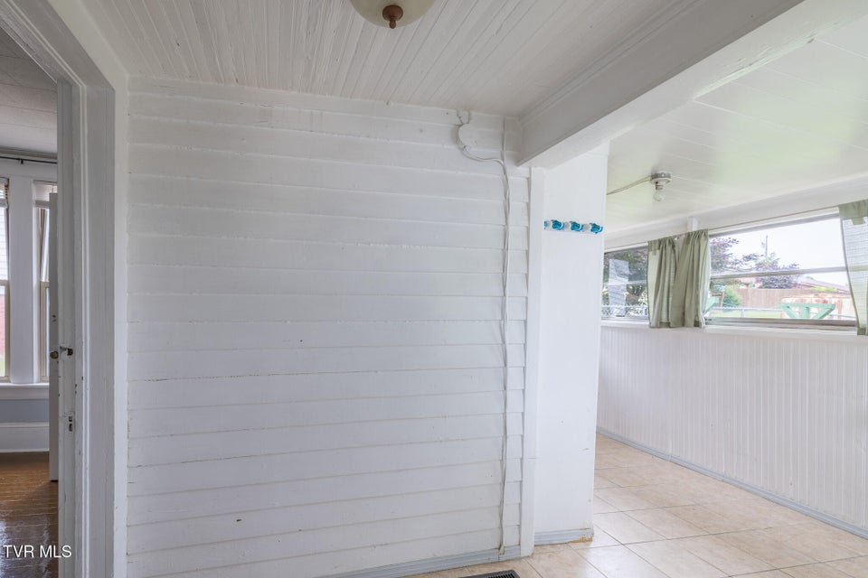 Photo #13: 316 Delaware Street