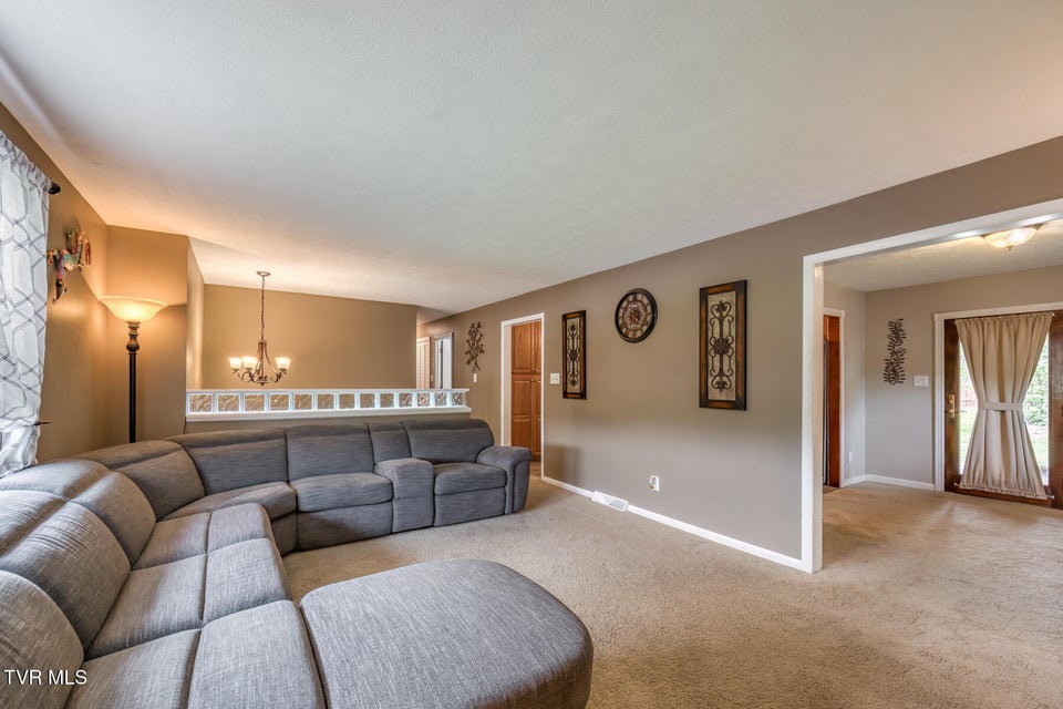 Photo #9: 115 Dover Lane