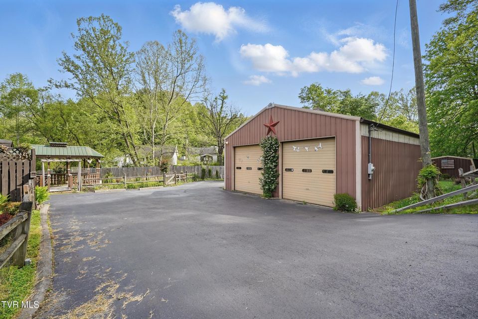 Photo #37: 11316 Boggs Hollow Road