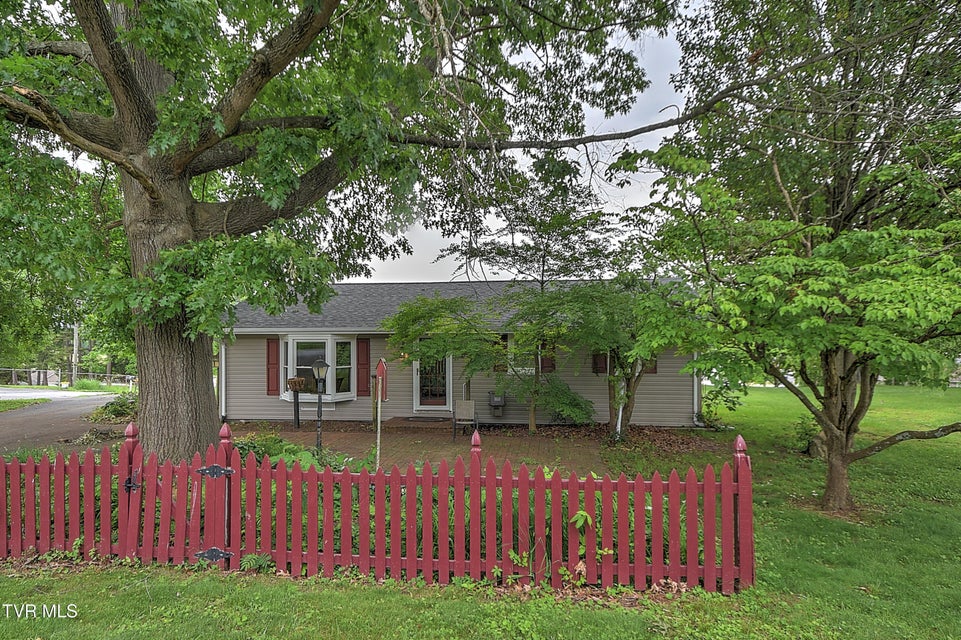 Photo #2: 464 Devault Street