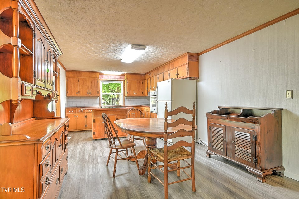 Photo #45: 464 Devault Street