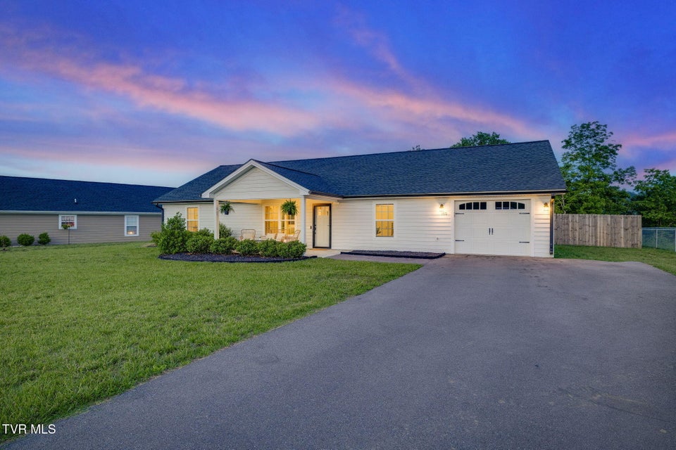 Photo #33: 165 Marilee Way