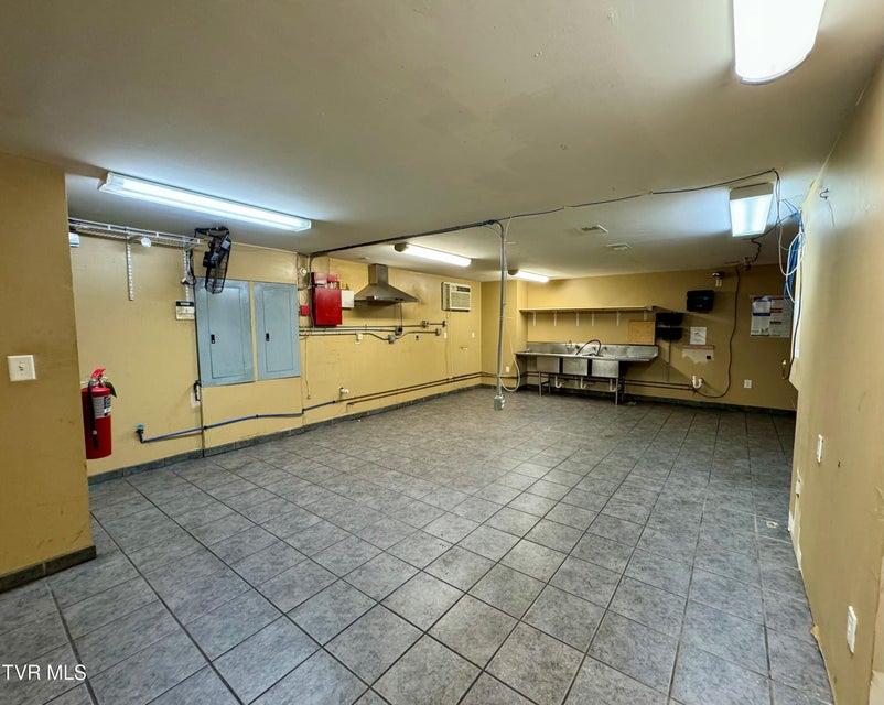 Photo #8: 628 State Street