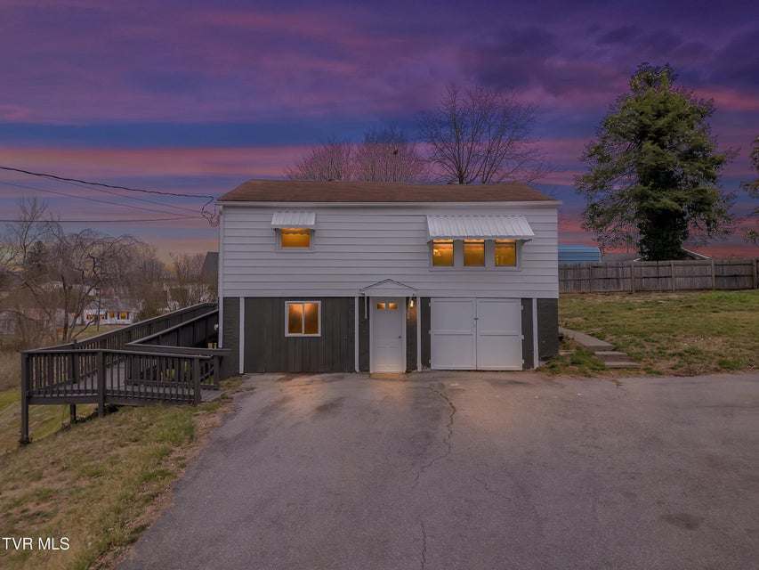 Photo #29: 1241 Virginia Avenue