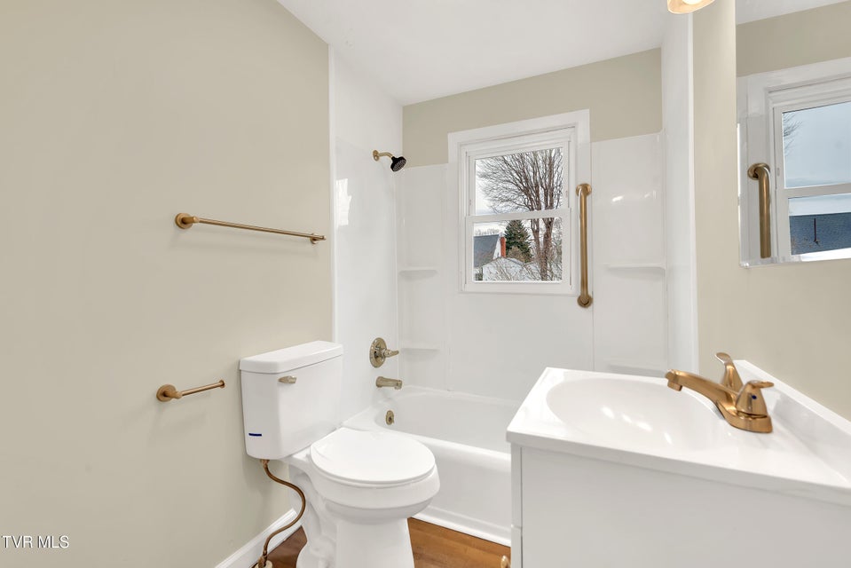 Photo #41: 1241 Virginia Avenue