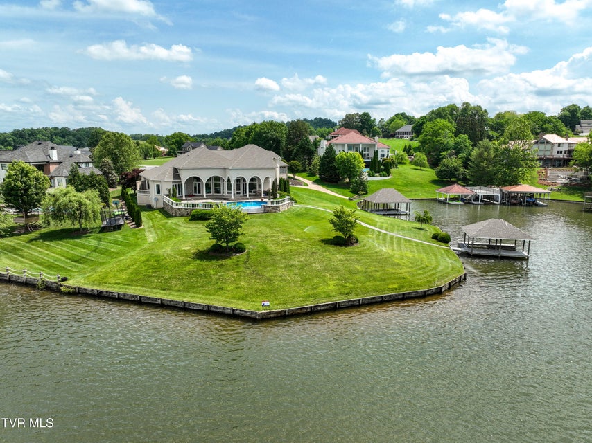 Photo #5: 6 Edgewater Court