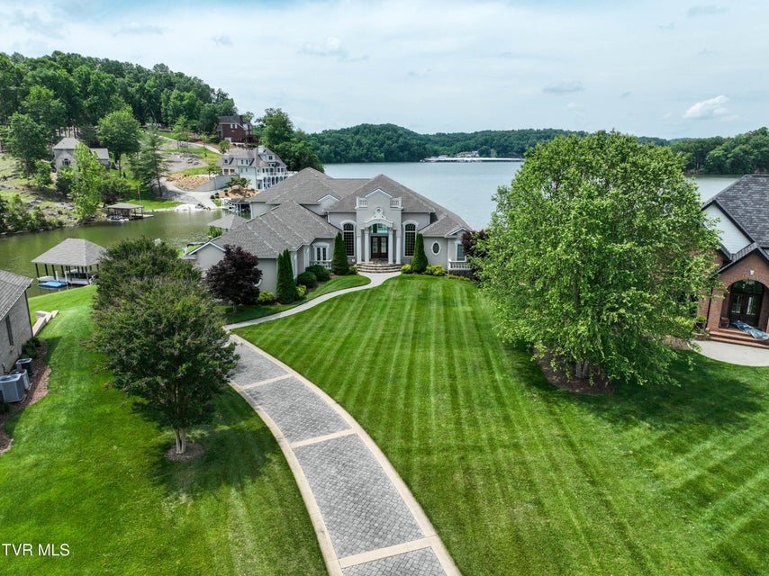 Photo #2: 6 Edgewater Court
