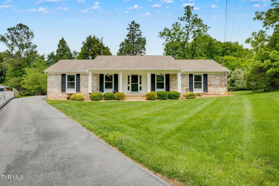 Photo #2: 524 Robindale Lane