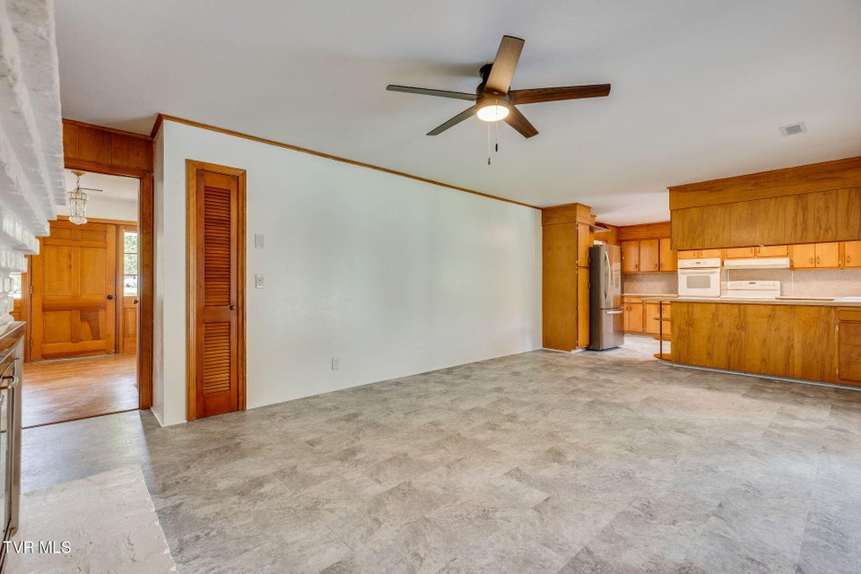 Photo #13: 524 Robindale Lane