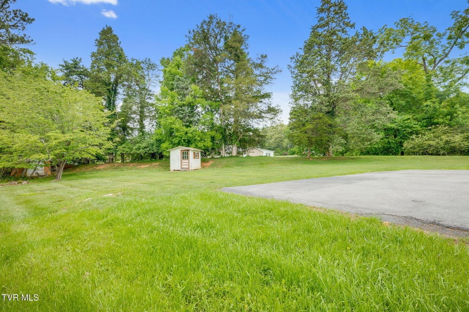 Photo #28: 524 Robindale Lane