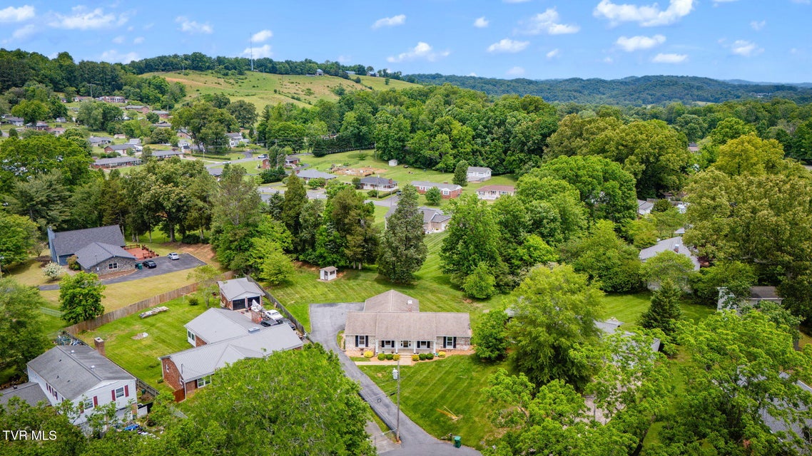 Photo #30: 524 Robindale Lane