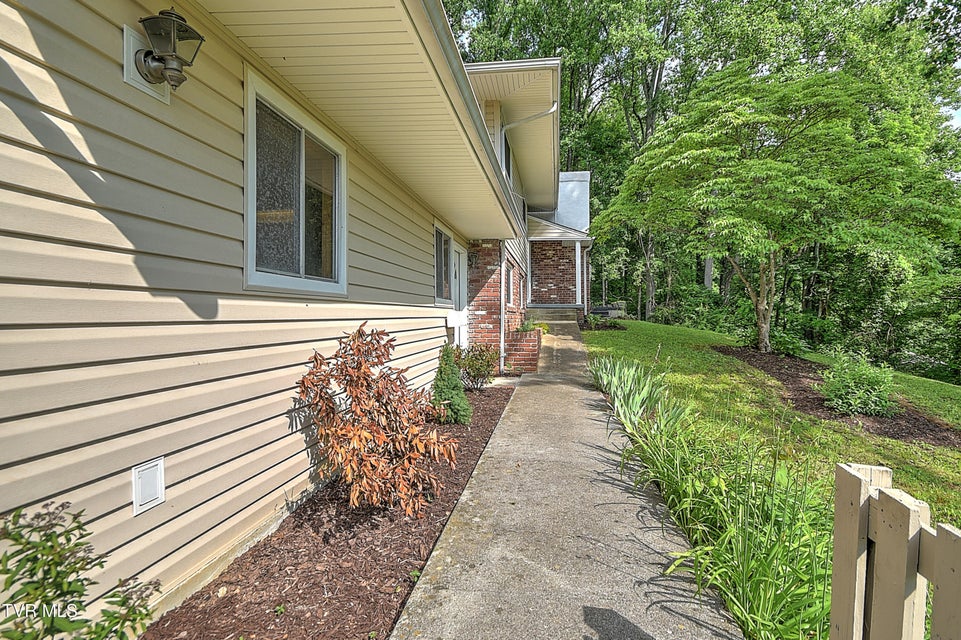 Photo #3: 121 Hermitage Drive