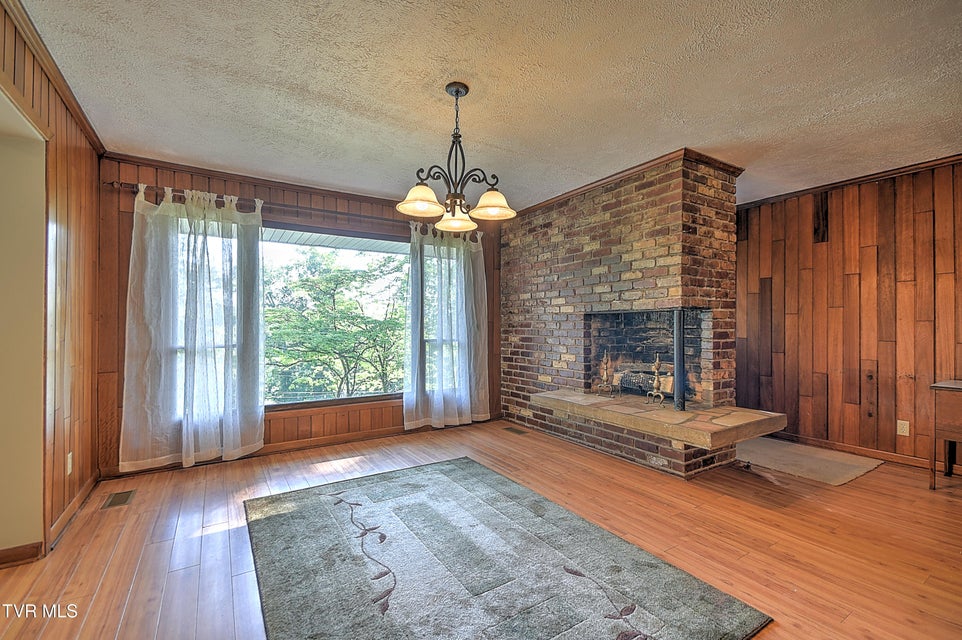 Photo #10: 121 Hermitage Drive