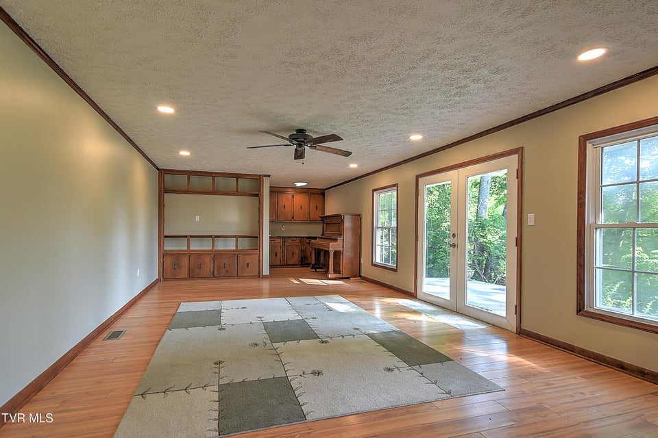 Photo #14: 121 Hermitage Drive