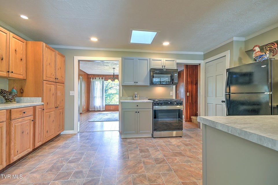 Photo #26: 121 Hermitage Drive