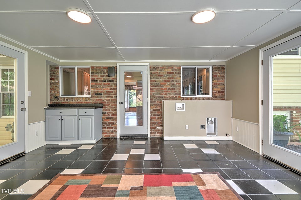 Photo #29: 121 Hermitage Drive