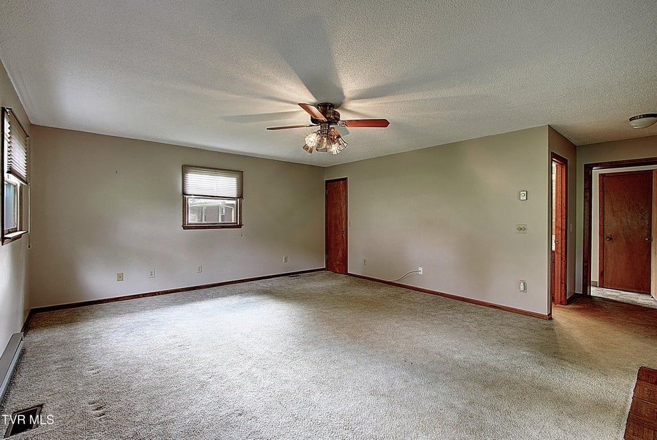 Photo #15: 320 Swanee Drive