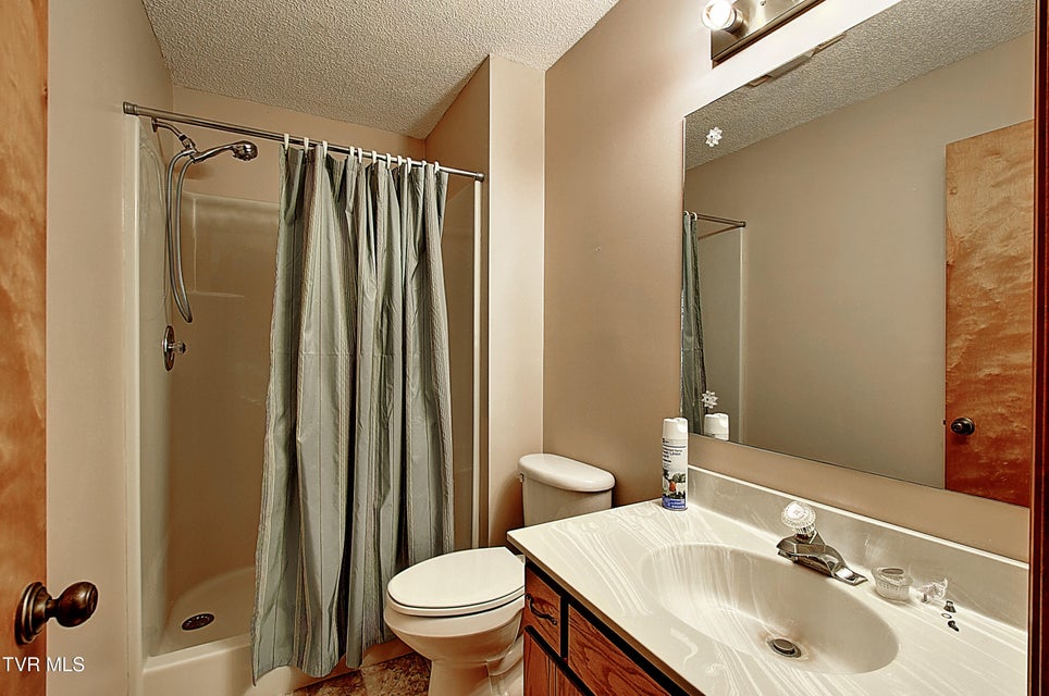 Photo #17: 320 Swanee Drive