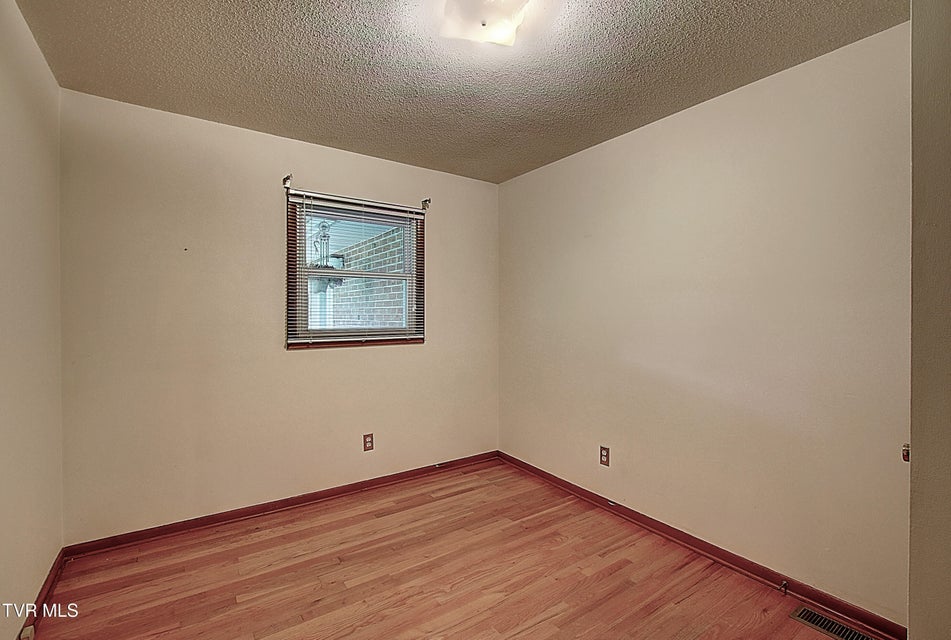 Photo #21: 320 Swanee Drive