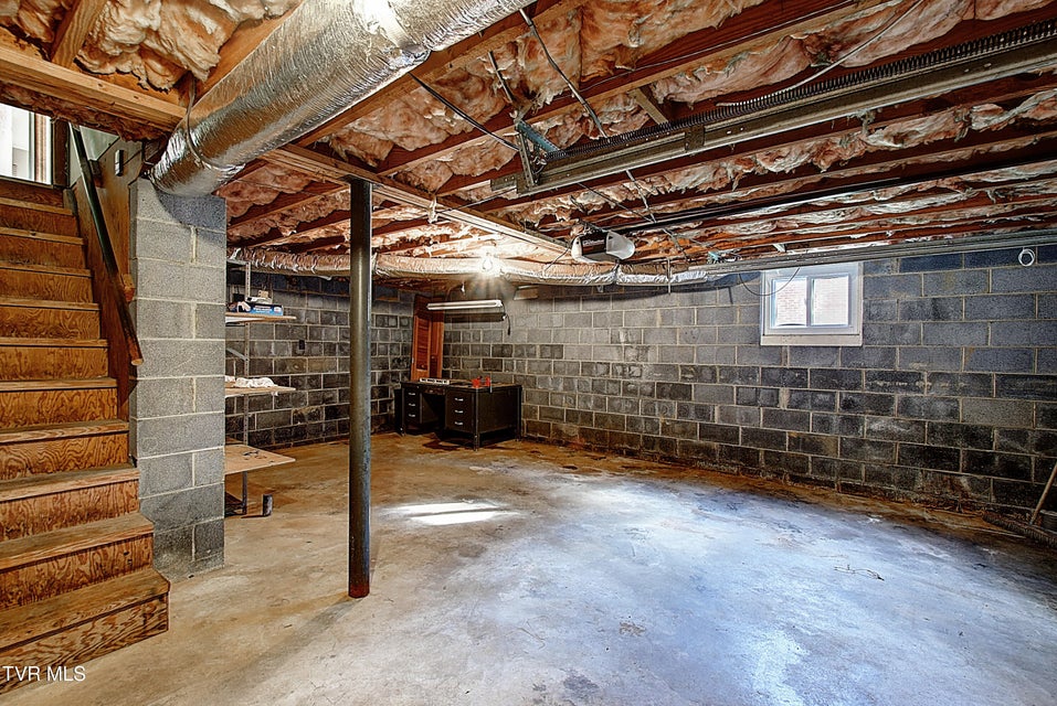 Photo #29: 320 Swanee Drive