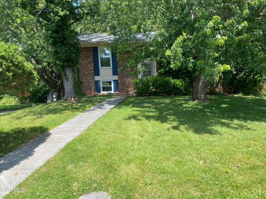 Photo #3: 302 Hermitage Drive