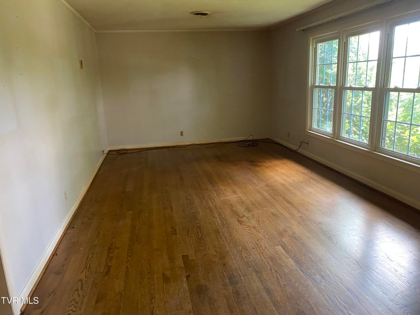 Photo #5: 302 Hermitage Drive