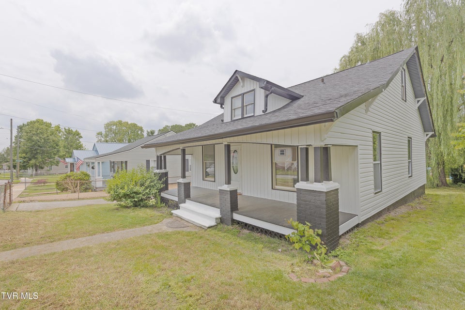 Photo #7: 329 Clinch Street