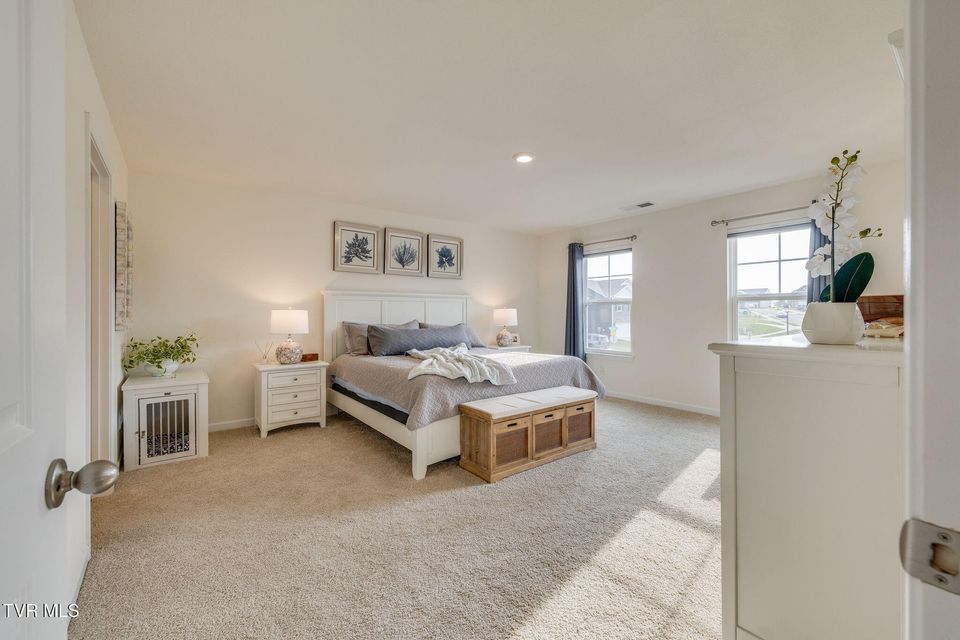 Photo #19: 2340 Hamshire Street