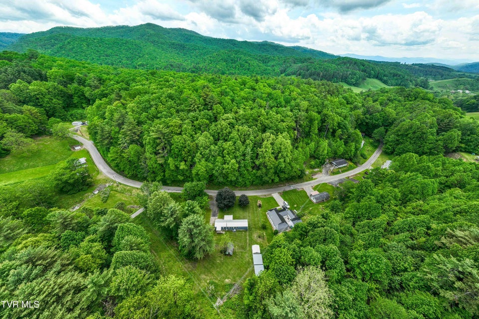 Photo #51: 481 Fox Hollow Hollow