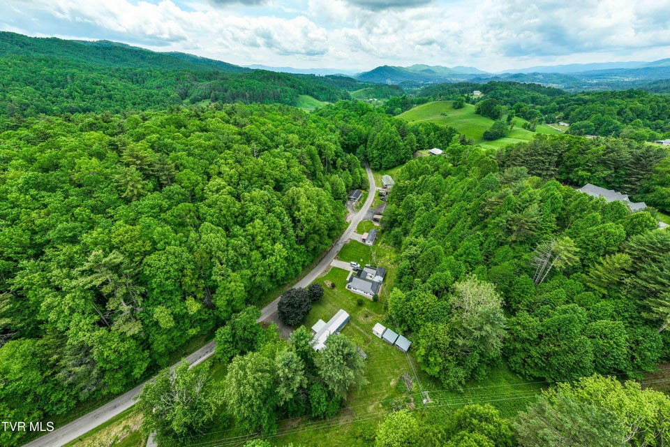 Photo #56: 481 Fox Hollow Hollow