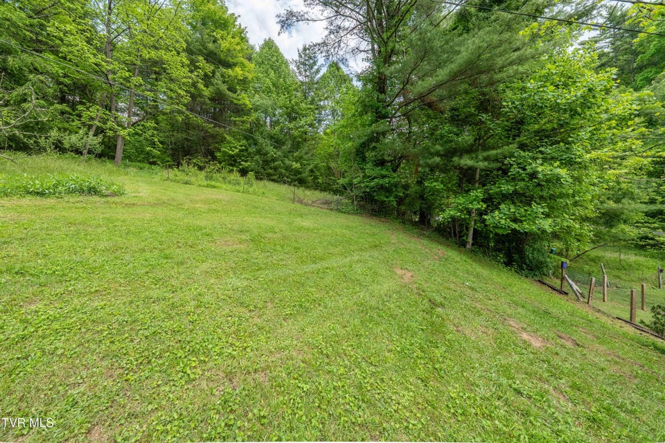 Photo #26: 481 Fox Hollow Hollow