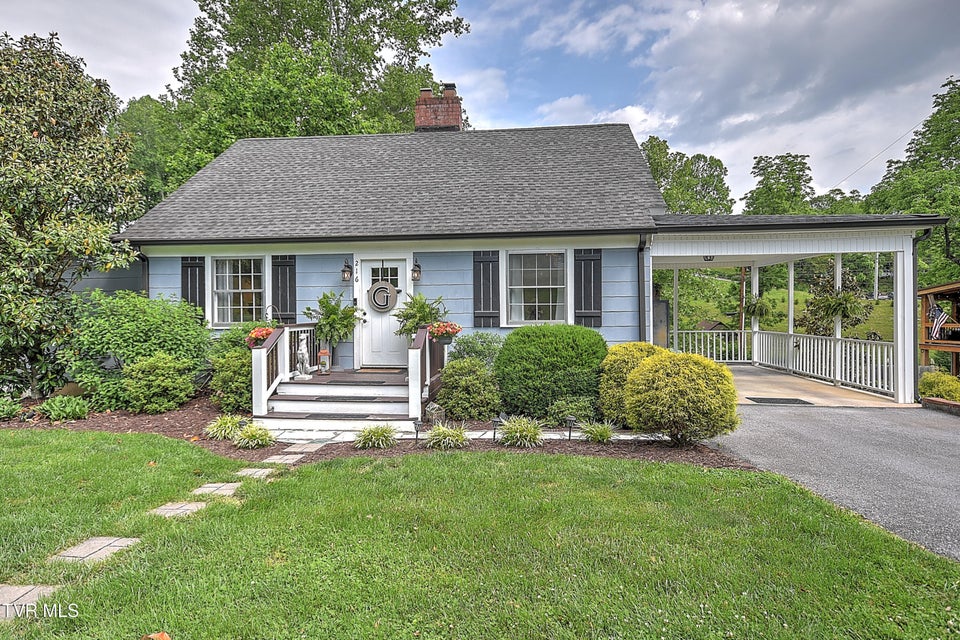 Photo #3: 216 Edgewood Road