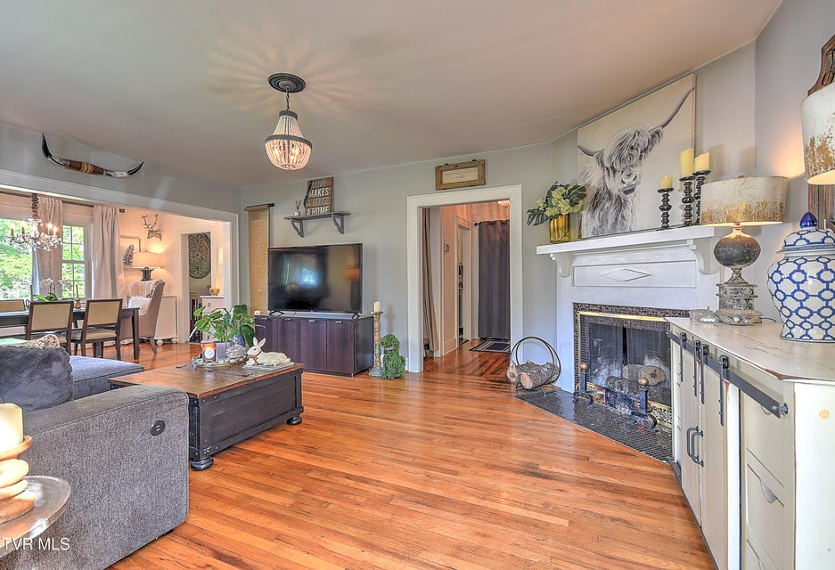 Photo #7: 216 Edgewood Road