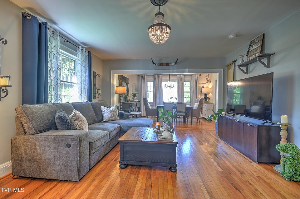 Photo #8: 216 Edgewood Road