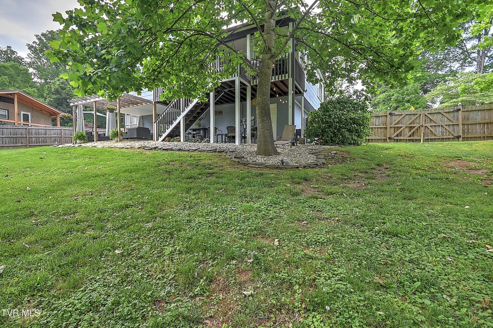 Photo #72: 216 Edgewood Road