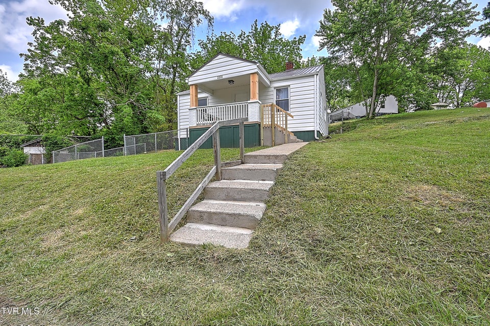 Photo #44: 2221 Elizabethton Highway