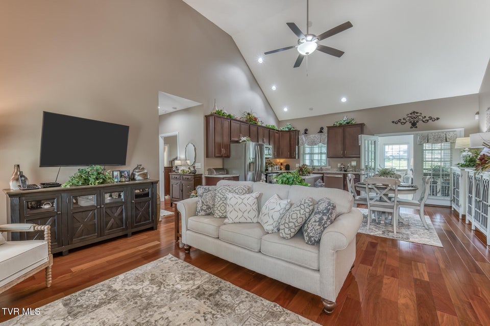 Photo #7: 171 Brighton Place