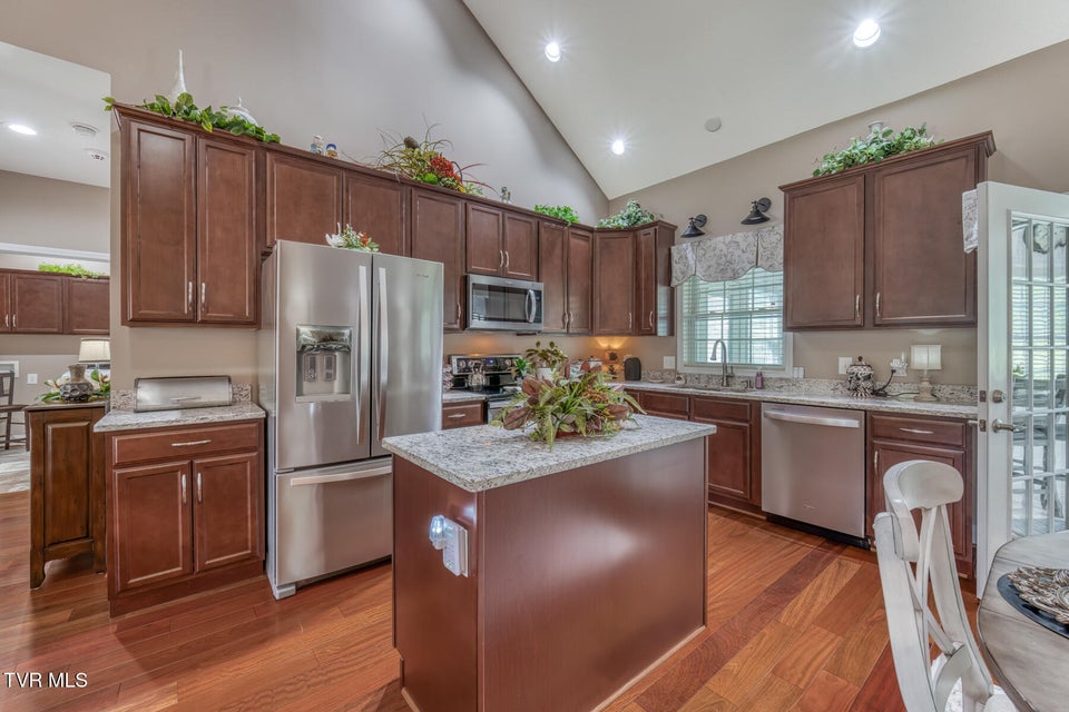 Photo #10: 171 Brighton Place